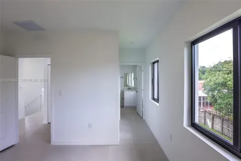 9155 NW 32 Avenue Miami FL 33147