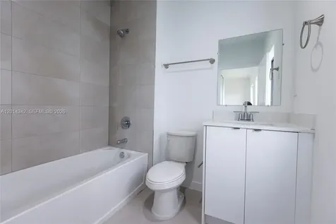 9155 NW 32 Avenue Miami FL 33147