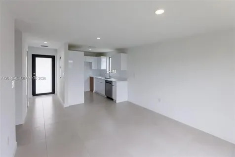 9155 NW 32 Avenue Miami FL 33147