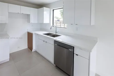 9155 NW 32 Avenue Miami FL 33147