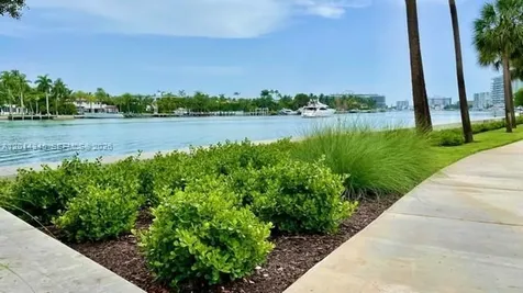 6484 Indian Creek Miami Beach FL 33141