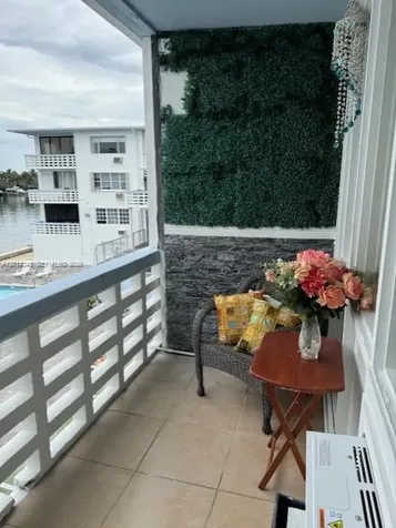 6484 Indian Creek Miami Beach FL 33141