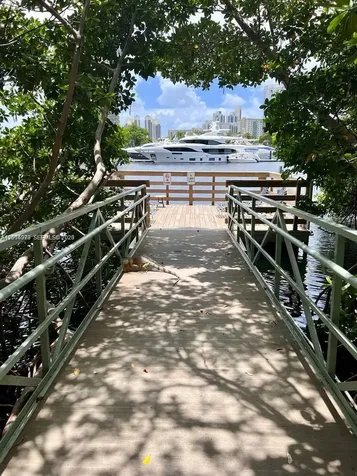 19655 E Country Club Drive Aventura FL 33180