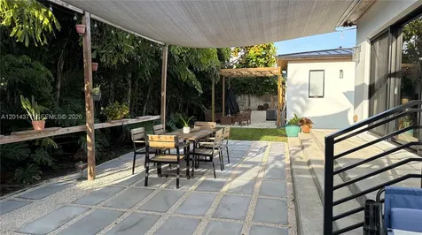 3261 SW 16th Lane Miami FL 33145