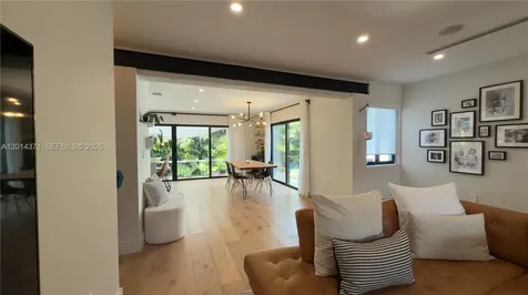 3261 SW 16th Lane Miami FL 33145