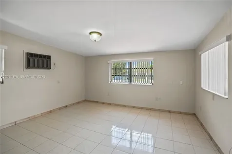 9930 SW 40th Terrace Miami FL 33165