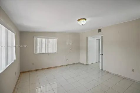 9930 SW 40th Terrace Miami FL 33165