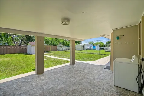 9930 SW 40th Terrace Miami FL 33165