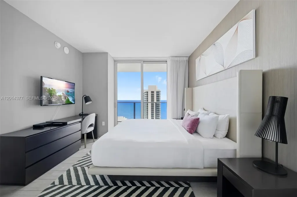 4010 S Ocean Drive Hollywood FL 33019