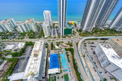 4010 S Ocean Drive Hollywood FL 33019