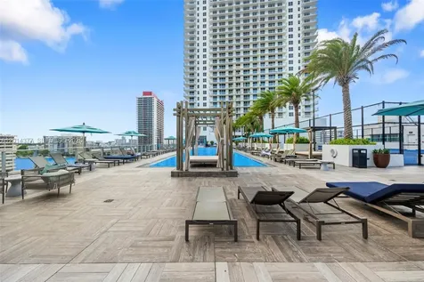 4010 S Ocean Drive Hollywood FL 33019