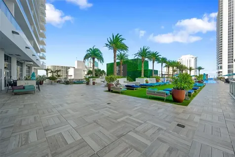 4010 S Ocean Drive Hollywood FL 33019