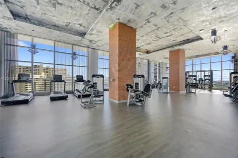 4010 S Ocean Drive Hollywood FL 33019