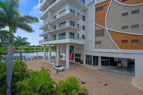 4010 S Ocean Drive Hollywood FL 33019
