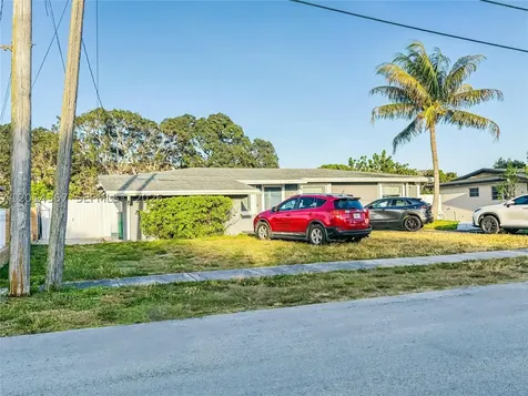 18901 NW 28th Place Miami Gardens FL 33056