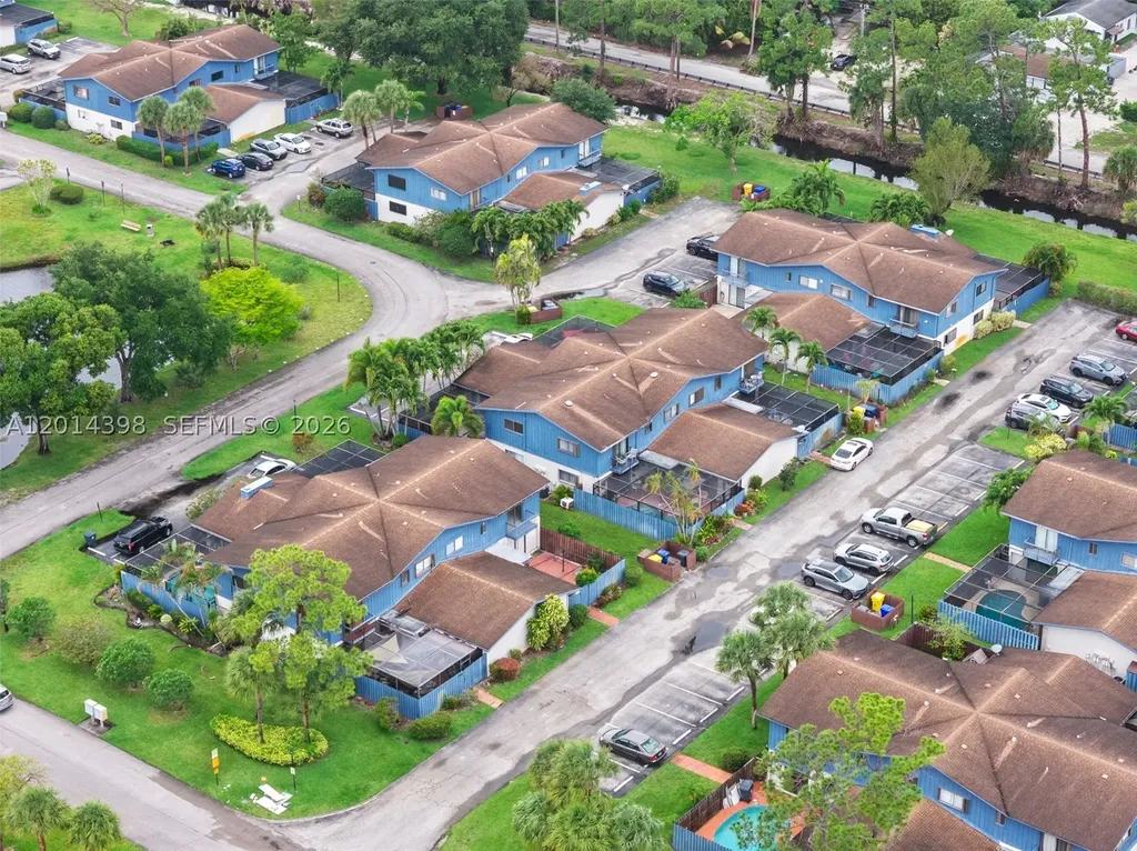 4582 Holly Lake Drive Lake Worth FL 33463