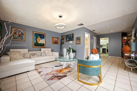 4582 Holly Lake Drive Lake Worth FL 33463