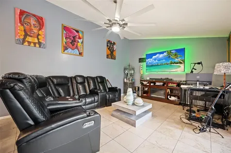 4582 Holly Lake Drive Lake Worth FL 33463