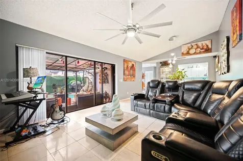 4582 Holly Lake Drive Lake Worth FL 33463