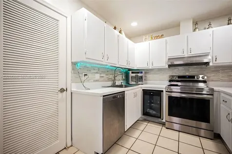 4582 Holly Lake Drive Lake Worth FL 33463