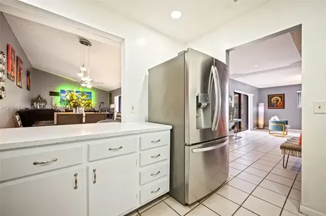 4582 Holly Lake Drive Lake Worth FL 33463