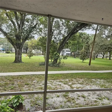 3070 NW 48th Terrace Lauderdale Lakes FL 33313
