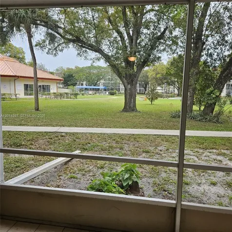 3070 NW 48th Terrace Lauderdale Lakes FL 33313