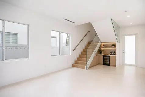 10381 NW 67th Terrace Doral FL 33178