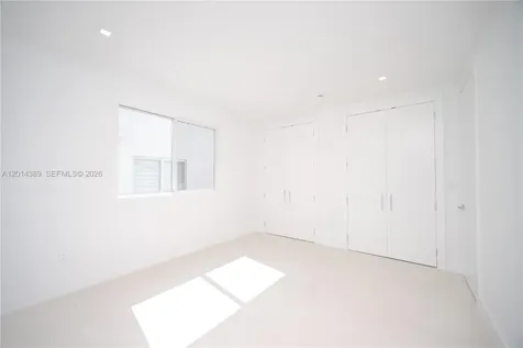 10381 NW 67th Terrace Doral FL 33178