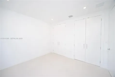 10381 NW 67th Terrace Doral FL 33178