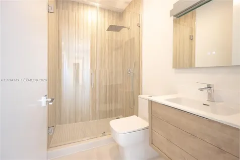 10381 NW 67th Terrace Doral FL 33178