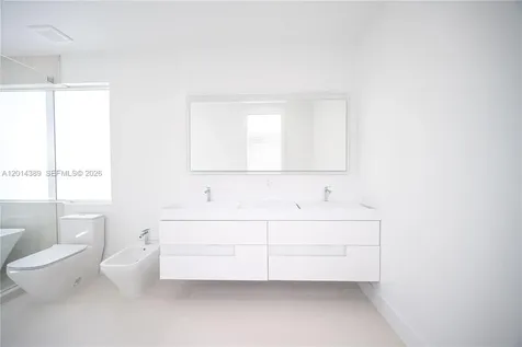 10381 NW 67th Terrace Doral FL 33178