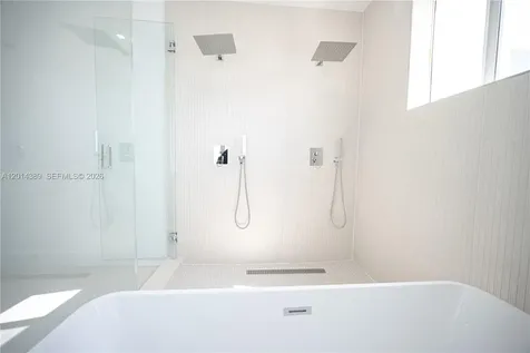 10381 NW 67th Terrace Doral FL 33178