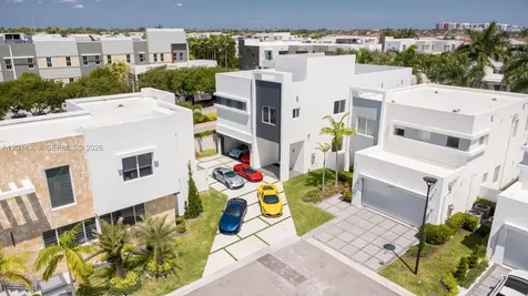 10381 NW 67th Terrace Doral FL 33178
