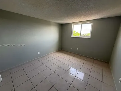 606 W 81st Street Hialeah FL 33014