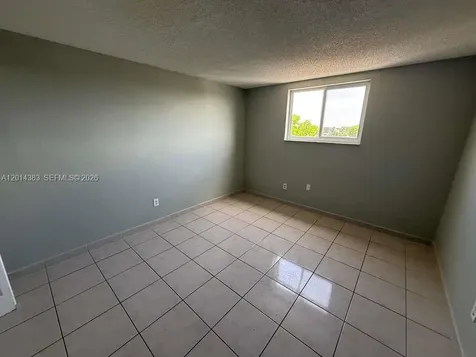 606 W 81st Street Hialeah FL 33014