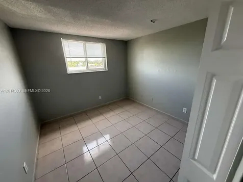 606 W 81st Street Hialeah FL 33014