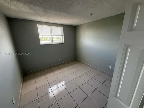 606 W 81st Street Hialeah FL 33014