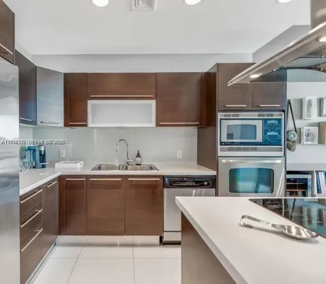 7930 East Drive North Bay Village FL 33141