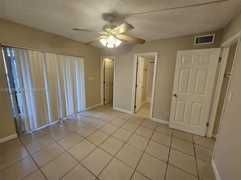 4129 NW 88th Avenue Coral Springs FL 33065