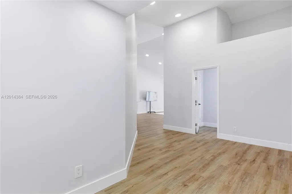 4690 S Fountains Drive S Lake Worth FL 33467