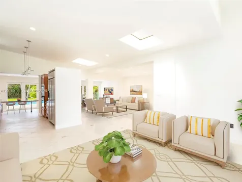 11800 SW 77th Avenue Pinecrest FL 33156