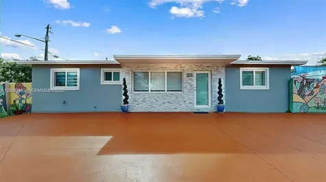 15704 SW 302nd Terrace Homestead FL 33033