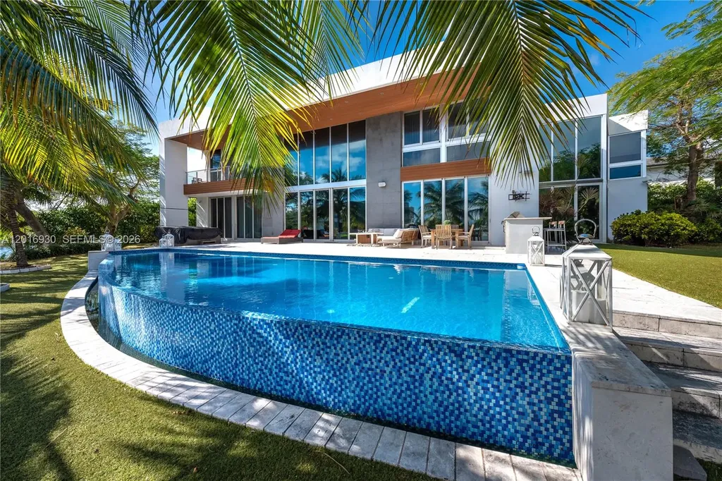400 Tamarind Drive Hallandale Beach FL 33009