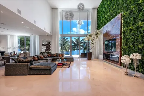 400 Tamarind Drive Hallandale Beach FL 33009