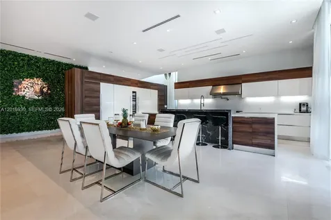 400 Tamarind Drive Hallandale Beach FL 33009