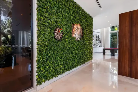 400 Tamarind Drive Hallandale Beach FL 33009