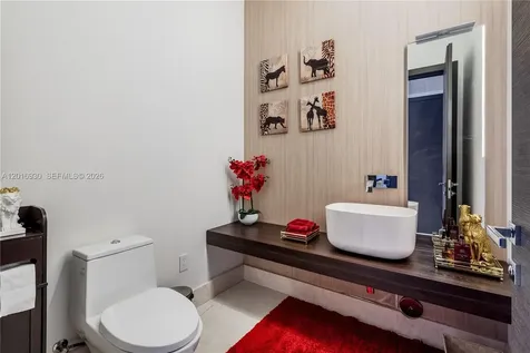 400 Tamarind Drive Hallandale Beach FL 33009