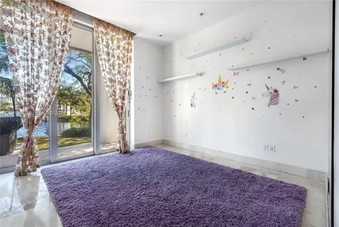 400 Tamarind Drive Hallandale Beach FL 33009