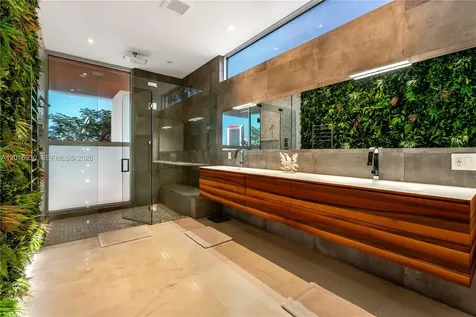 400 Tamarind Drive Hallandale Beach FL 33009